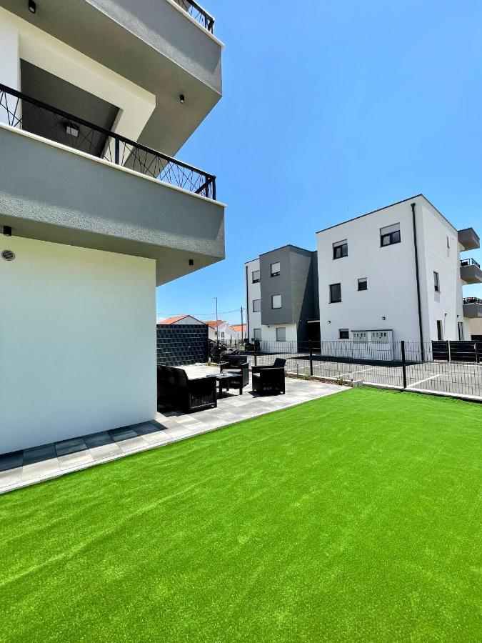 Apartments Maya & Tina Trogir Exterior foto